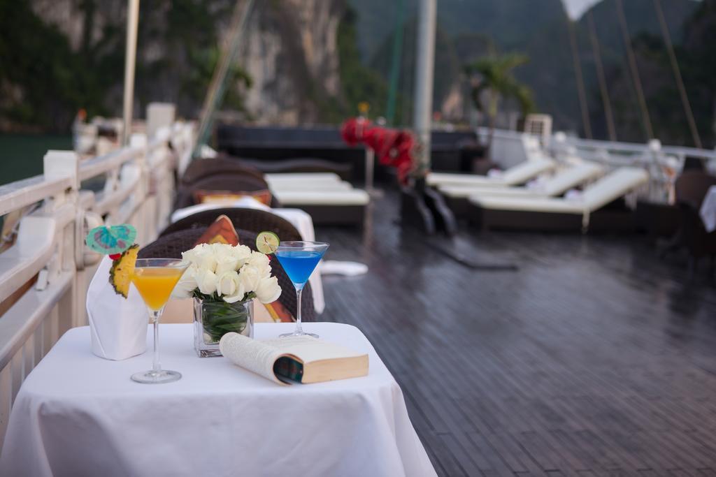 Syrena Cruises Hotel Ha Long Exterior foto