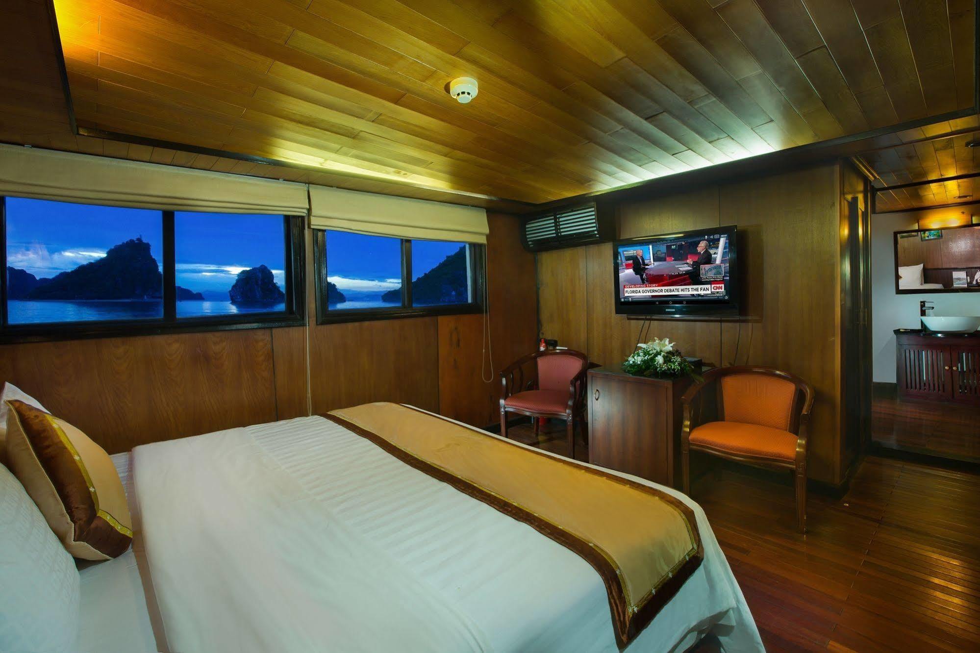 Syrena Cruises Hotel Ha Long Exterior foto